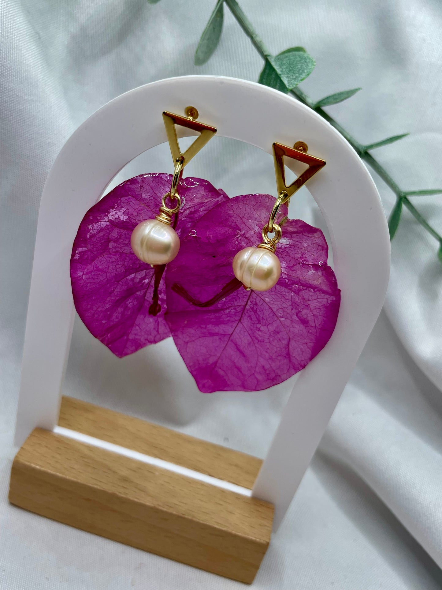 Pink Trinitaria de Abuela & Pearl Earring