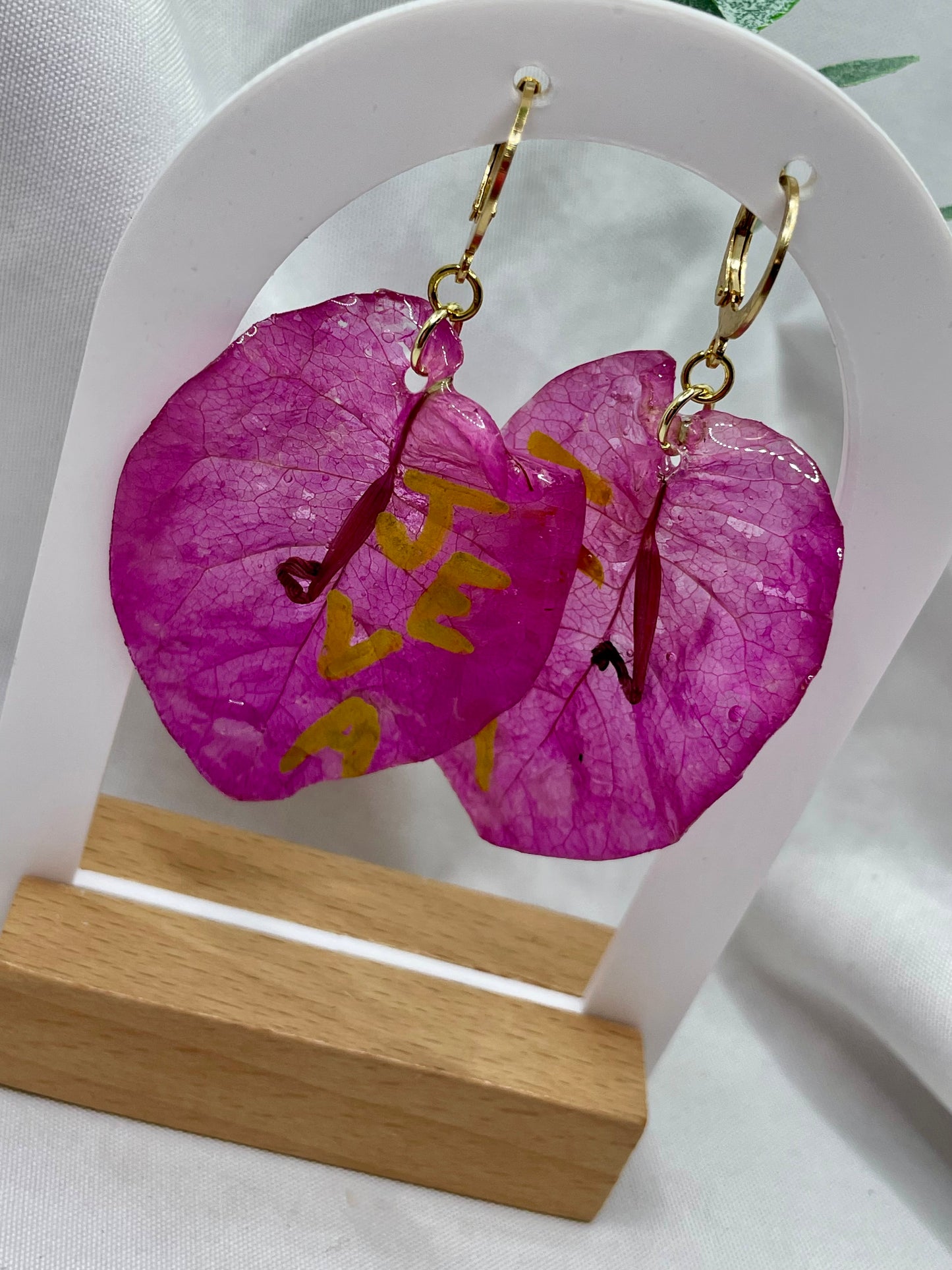 Pink Trinitaria de Abuela Earring