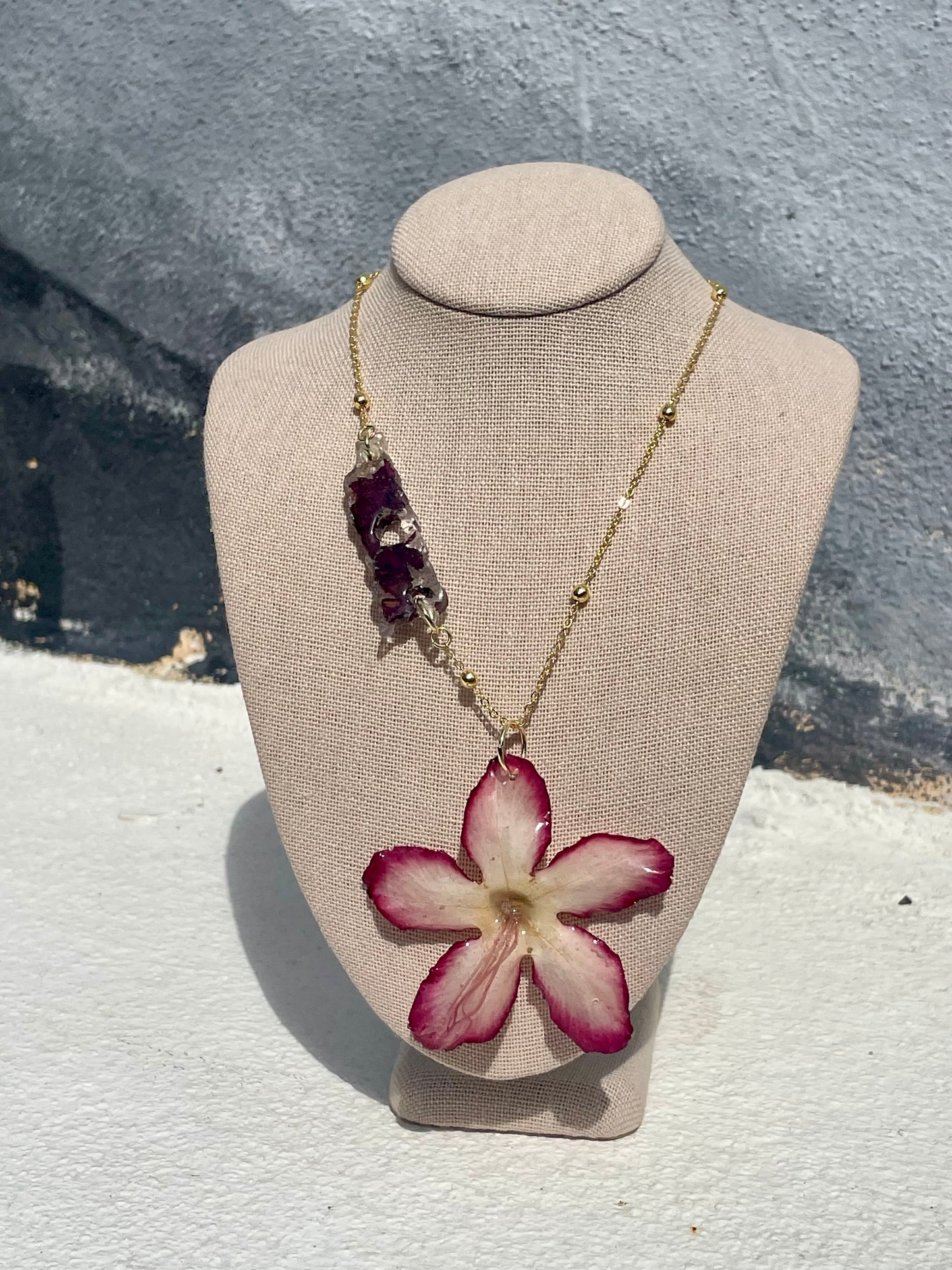 Rose Desert PR Necklace