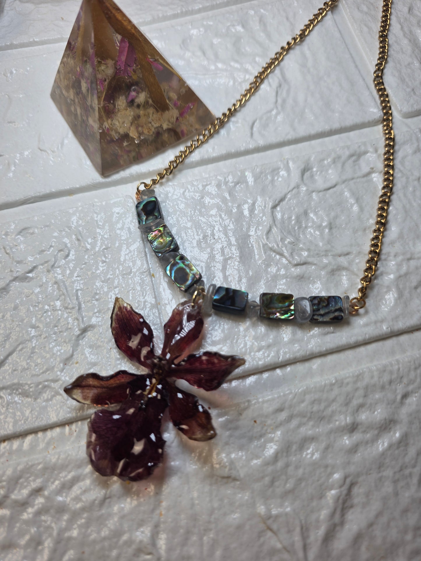 Collar Botánico de Orquídea Natural