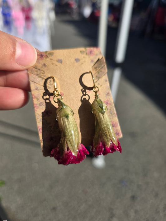 Mini Claveles Earrings